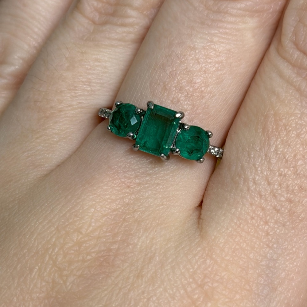 Bomb Party Emerald Birth Stone Ring